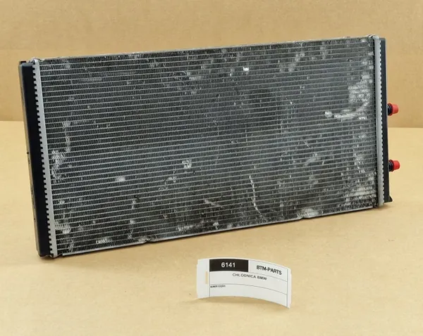 BMW OE Kylvätskeradiator OEM 17112284608 Begagnad image 2