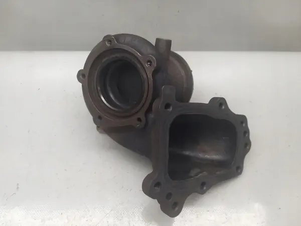 Carcaça do Turbocompressor Biturbo W205 C220 2.2 CDI OEM image 1