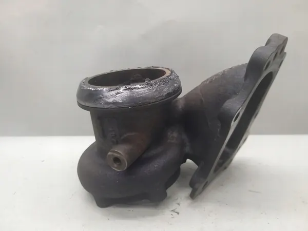 Carcaça do Turbocompressor Biturbo W205 C220 2.2 CDI OEM image 2