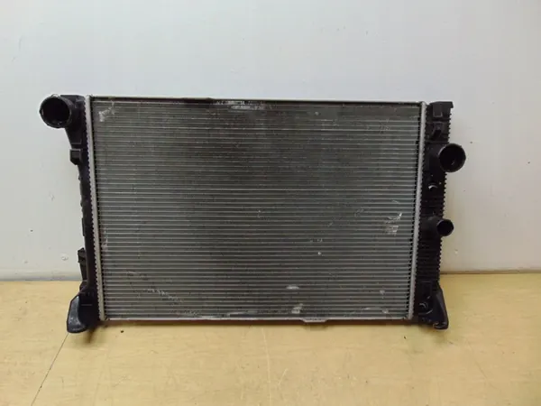 Waterkoeler Mercedes W204 A2045000203 image 2