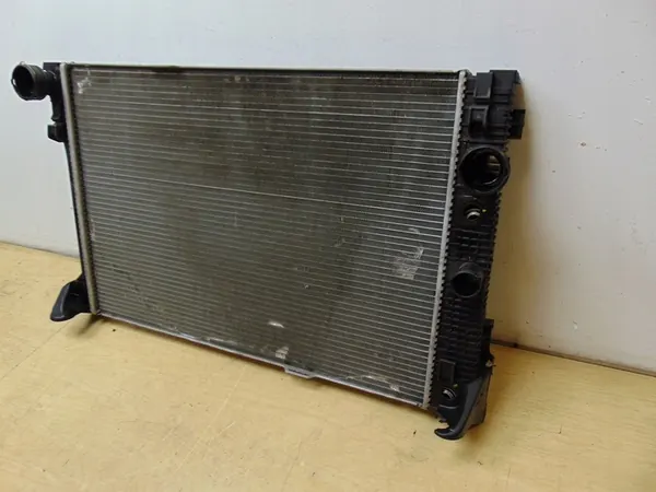 Waterkoeler Mercedes W204 A2045000203 image 4