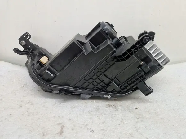 VW T-ROC LIFT Oikea Full LED Lamppu 2GA941006H image 6