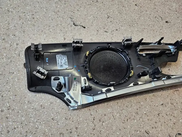 Set de bas de caisse Mercedes-Benz E W213 OEM 5295100 image 4