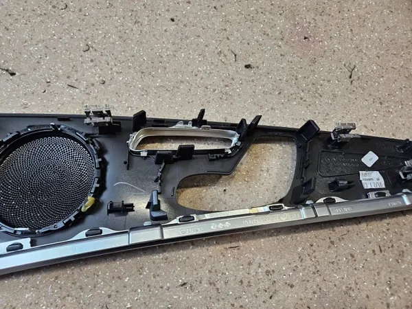 Set de bas de caisse Mercedes-Benz E W213 OEM 5295100 image 5