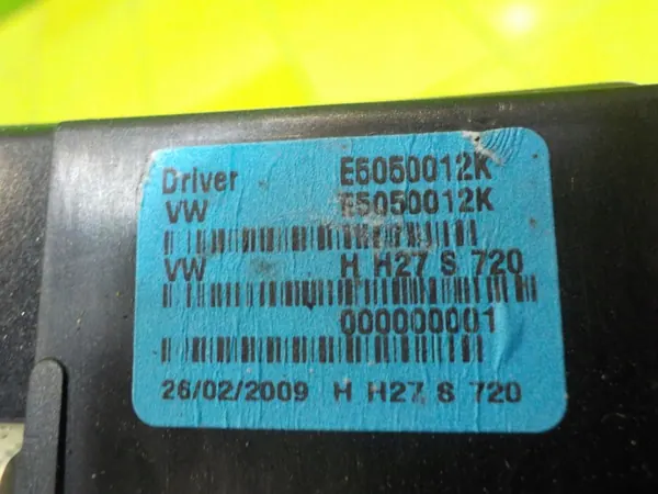 OEM 3C9827383F achterklepmotor voor VW Passat B6 image 3