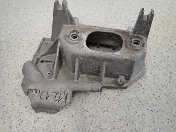 OEM 11253 AX610 övre växellådsfäste för Nissan Micra image 5