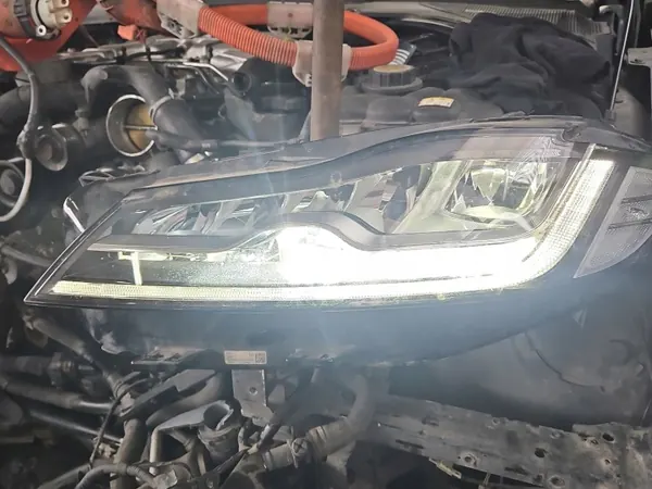 Farol esquerdo Jaguar XF II X260 OEM GX63-13W030-LF image 3