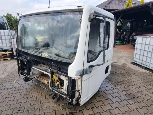 Puertas cabina MAN TGL TGM 8.210 izquierda derecha - OEM man tgl kabina TGL image 2
