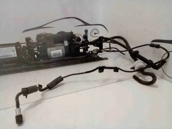 Luchtveringcompressor MASERATI LEVANTE 067015890100 image 4