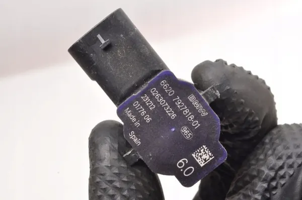 Sensor de aparcamiento BMW OEM 7927818 para Gran Coupe image 4