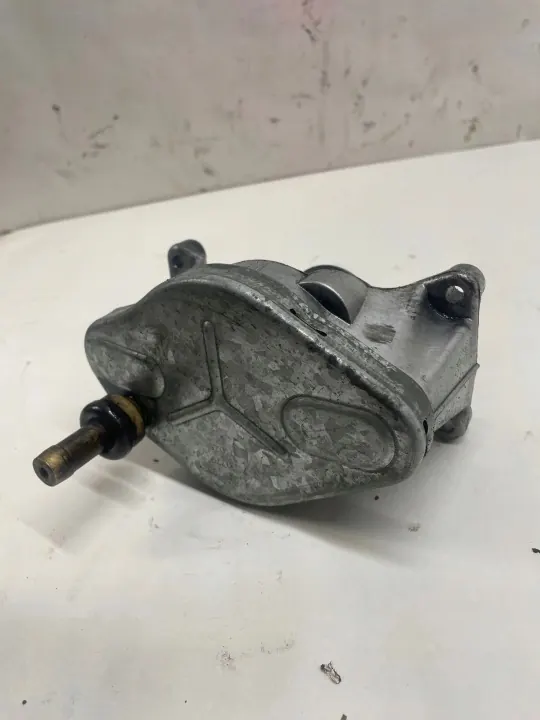 Pompe à vide OEM 72077904 pour BMW 5 E34 image 4