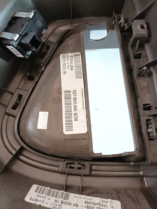 OEM 1QT11HL9AA Tapicería Puerta Trasera I+D image 5