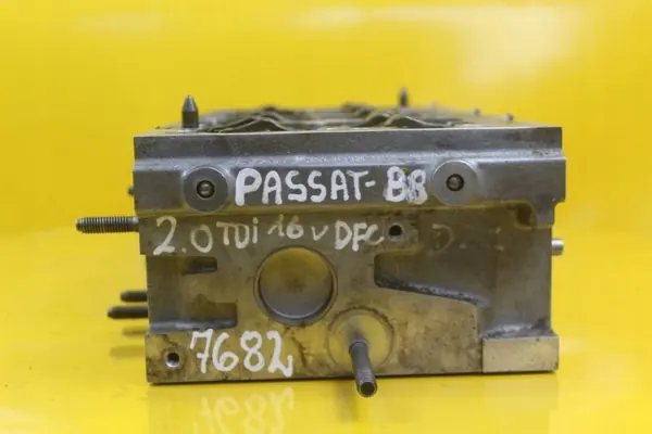 Sylinterikansi OEM 04L103373E VW Passat B8 2.0 TDI image 6