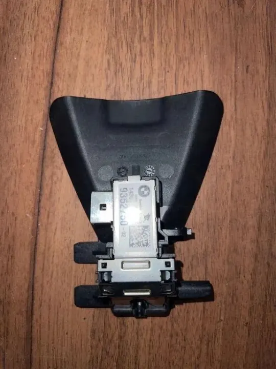 BMW Framruta-kamera OEM 9352750 - Begagnad image 3