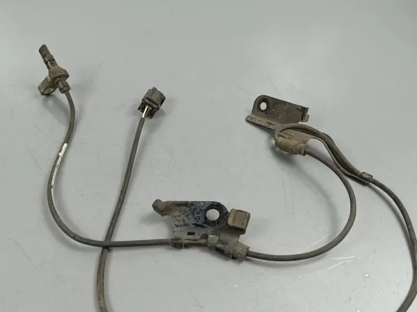 Capteur de vitesse roue ABS Toyota RAV4 OEM FBZ29335 image 4