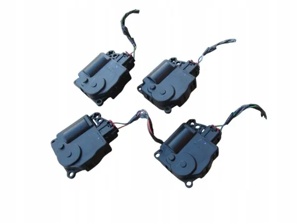 Maserati Ghibli III värmemotor OEM 545250008 image 2