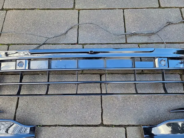 VW GOLF VIII R-Line Set Griglia Anteriore + PDC x4 2021 image 7