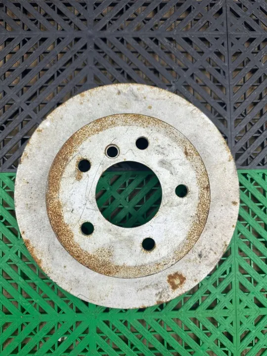 Hintere Bremsscheibe OEM 6778049 für BMW 1er image 2