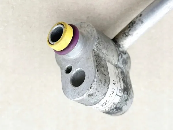 VW T5 Ilmastointiletkut 7H1820741M image 4