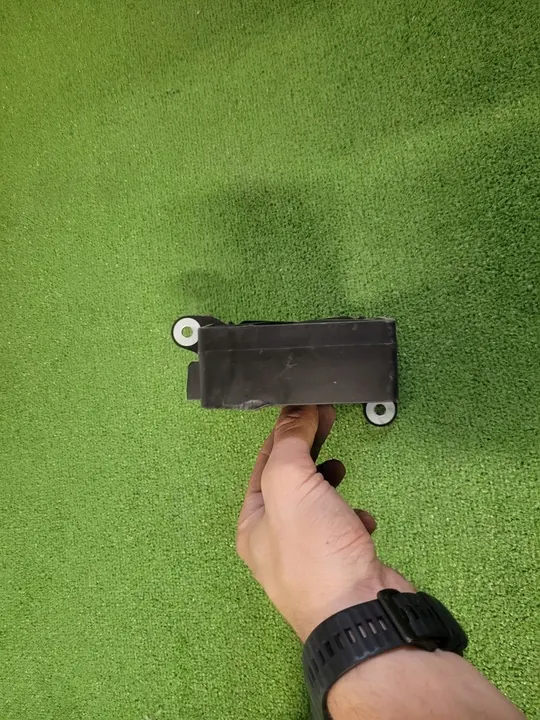 RENAULT TWINGO III MUOTOVYÖHYKE VASEN OIKEA 620935284R 620928531R image 4