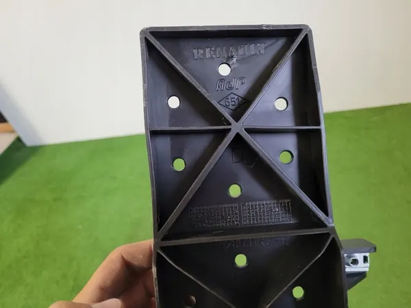 RENAULT TWINGO III MUOTOVYÖHYKE VASEN OIKEA 620935284R 620928531R image 7