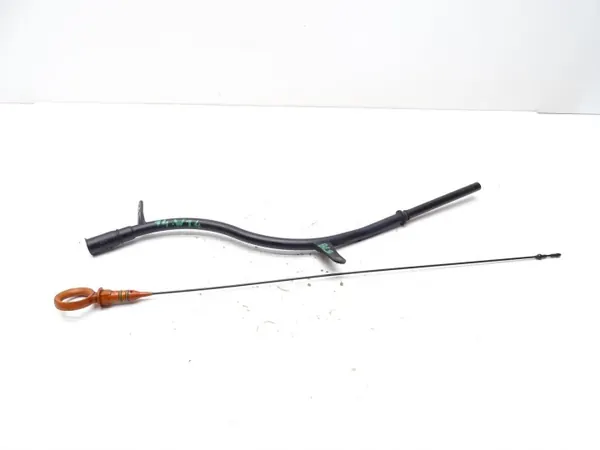 Öljymittaputki OEM 03G103634AF VW Touranille image 4