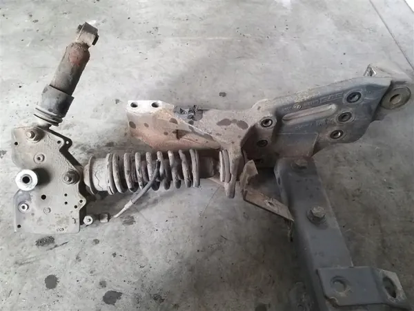 Support de serrure cabine arrière DAF CF 2007 OEM 1662110 image 3