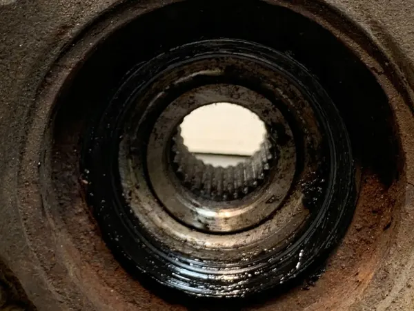 Moyeu roue avant OEM FBZ24785 - Subaru OE image 4