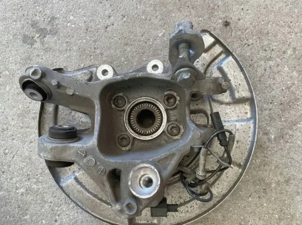 OEM 6850564 höger baknavhållare BMW G14 G15 image 4