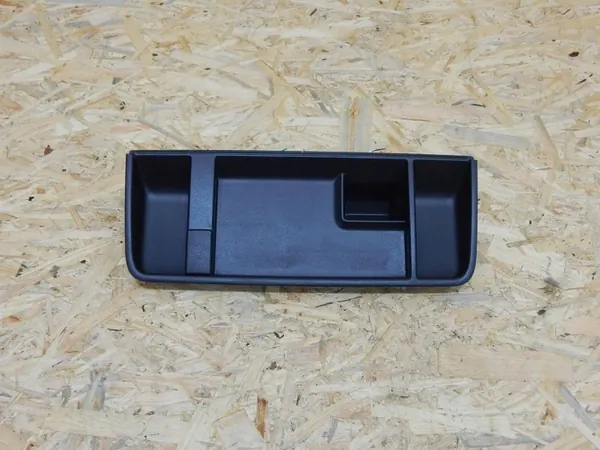 VW T5 Console plank OEM 7H0857922 - Gebruikt image 2