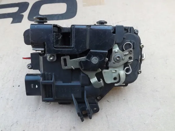 Audi A6 C5 Allroad vordere linke Türschloss 4B2837015G image 3