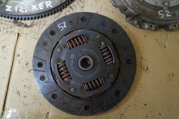 Opel Kytkin A12XER 1.2 16V image 5