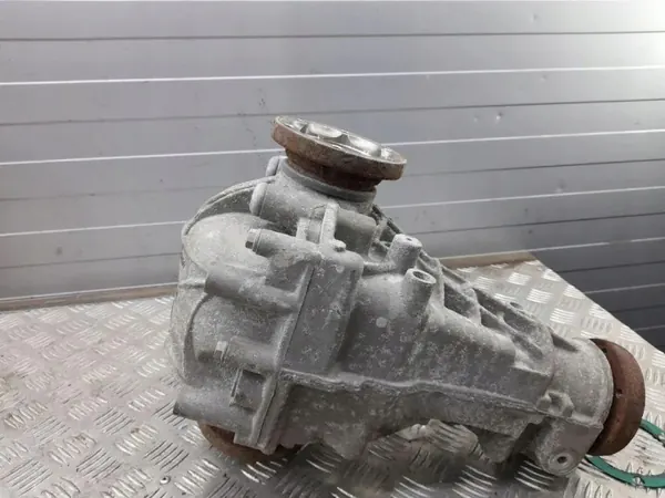 Différentiel arrière OEM 446031067C pour Audi Q5 SQ5 image 4