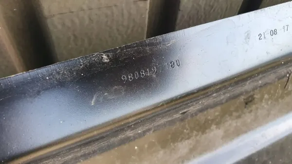 OEM 9825423580-4car Väliseinä Peugeot Expert 3:lle image 4