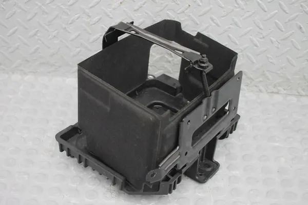 KIA RIO V STONIC Suporte de Bateria 37150-H8800 image 2