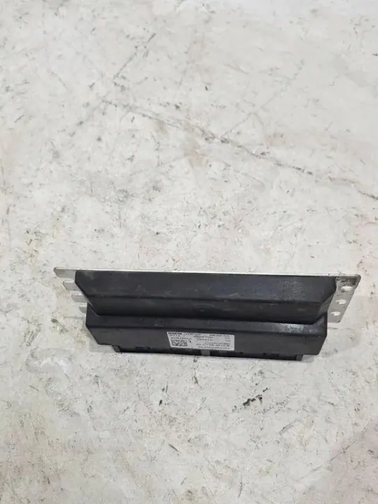 Módulo de suspensión activa BMW OEM 182618 - Usado image 4