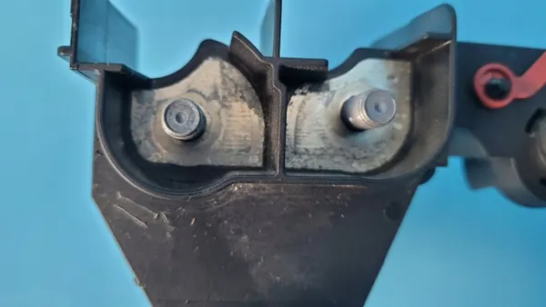 BMW X6 G06 Virranjakaja OEM 8736422 image 5