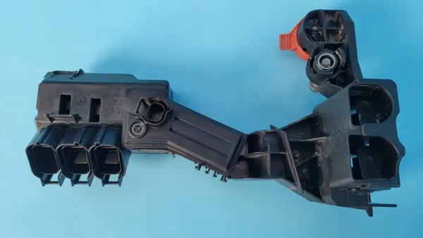BMW X6 G06 Virranjakaja OEM 8736422 image 8