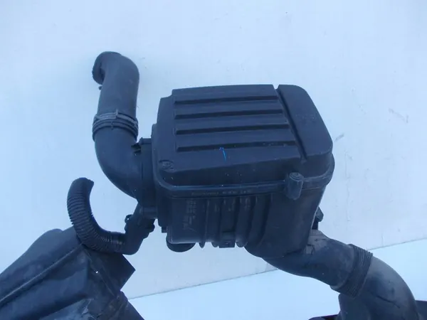 Volkswagen Ilmansuodattimen kotelo 1K0129622D image 5