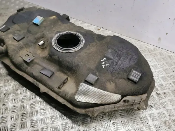 Tanque combustível OEM 31100H8420 para KIA Stonic 2022 image 3