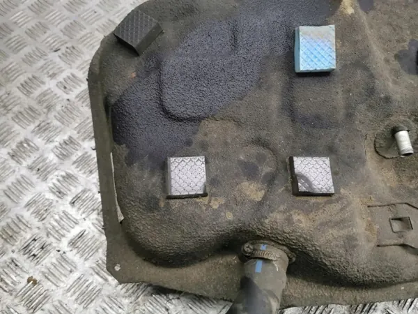 Tanque combustível OEM 31100H8420 para KIA Stonic 2022 image 7