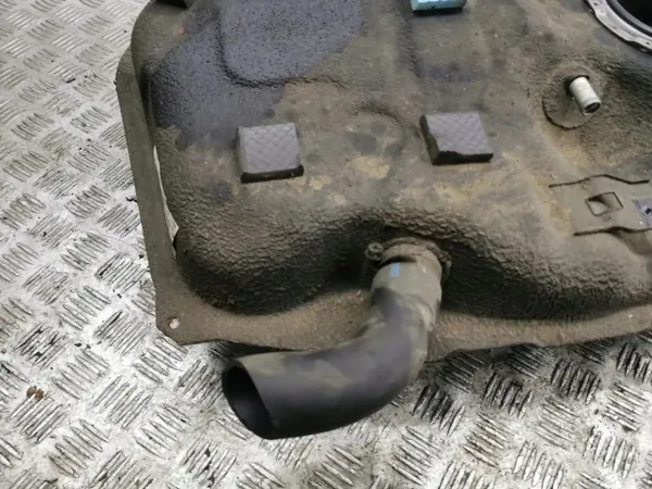 Tanque combustível OEM 31100H8420 para KIA Stonic 2022 image 8