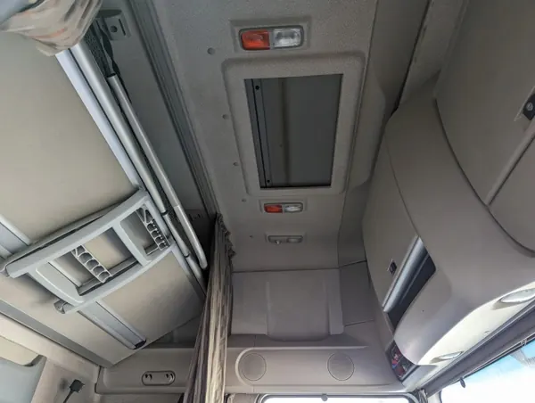Cabina DAF XF 106 usada - Peça OEM XF 106 image 10