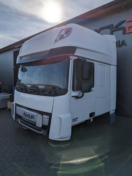 Cabina DAF XF 106 usada - Peça OEM XF 106 image 3