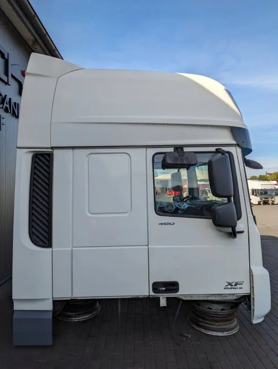 Cabina DAF XF 106 usada - Peça OEM XF 106 image 5