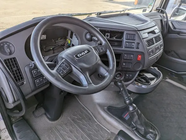 Cabina DAF XF 106 usada - Peça OEM XF 106 image 8