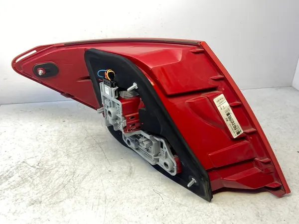 MERCEDES W204 C CLASS COUPE SEDAN RECHTER ACHTERLAMP A2048202764 image 7