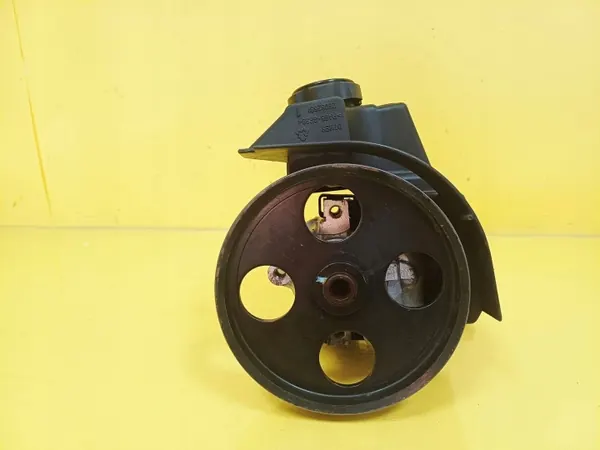 Pompe de direction OEM DRC100363 pour Peugeot 206 image 3