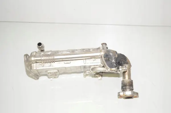 BMW OE 11718473163 Motor-kylningssystem radiator image 2