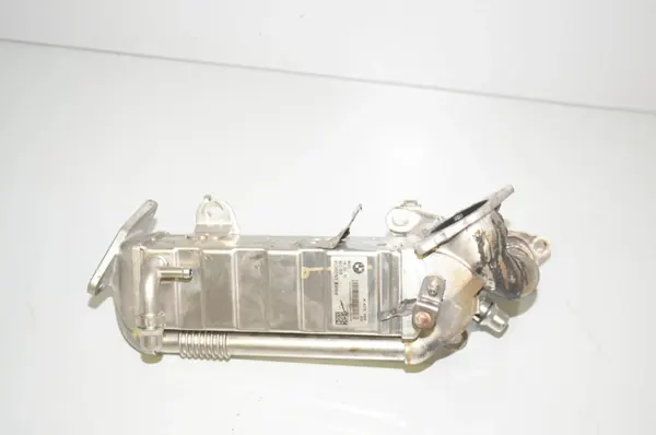 BMW OE 11718473163 Motor-kylningssystem radiator image 4